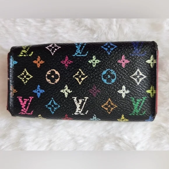Louis Vuitton Monogram Murakami
Multicolor 4-ring Key Holder - Picture 2 of 11